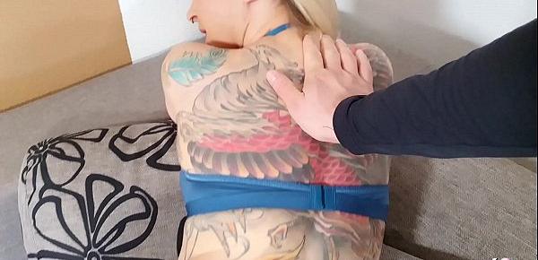  Berliner Tattoo Model Tara nach der Uni beim Ficken mit Handy gefilmt - German POV